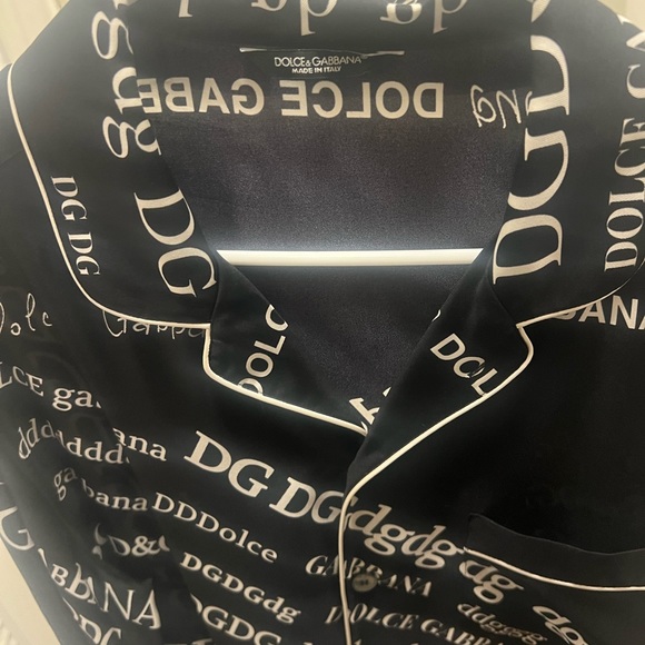 Dolce & Gabbana Silk Pajama Shirt With Lettering Print - Picture 7 of 8
